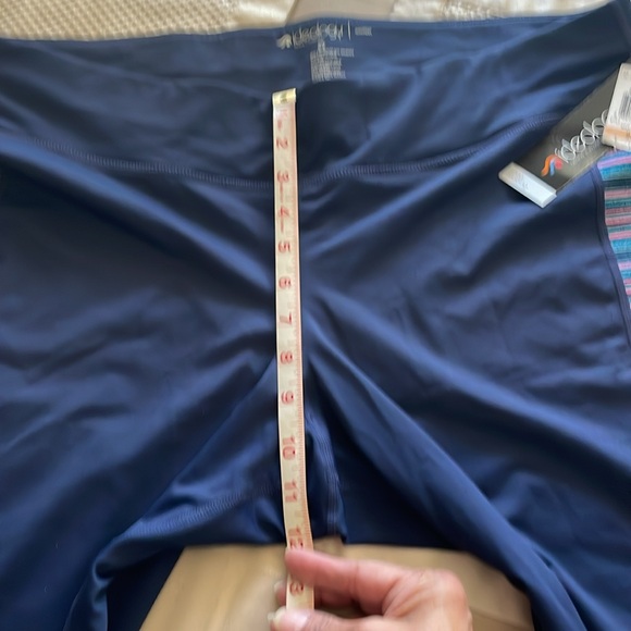 Crop Leggings. NWTππ¦ - Picture 5 of 7